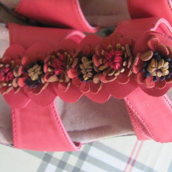 Rieker Red Floral Heels - Picture 6 of 8